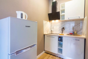 Lovely, fresh studio apartment